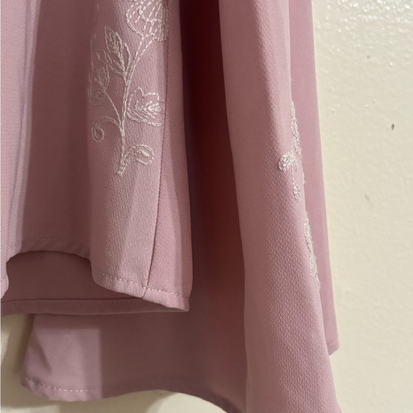 Blue Rain Pink Blouse with White Floral Detail With Split Bell Sleeve - Picture 9 of 9